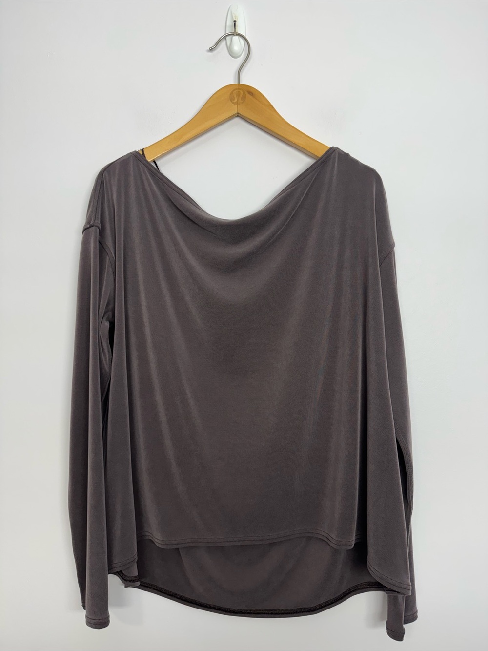 133: Lululemon Drapey Softstreme Off-The-Shoulder Long-Sleeve Espresso Medium